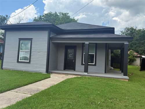 113 Throckmorton St, Weatherford, TX, 76086-3329 | Card Image