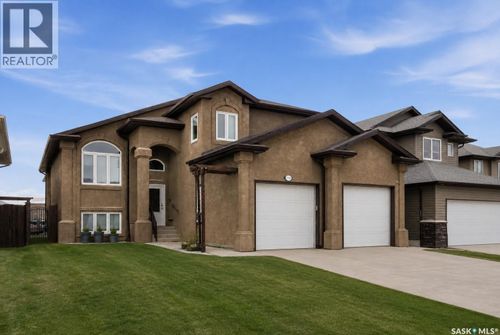 335 Mccallum Lane, Saskatoon, SK, S7R0C3 | Card Image