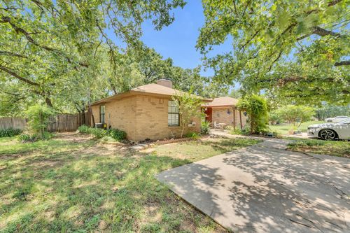 728 Woodland Ct, Kennedale, TX, 76060-5448 | Card Image