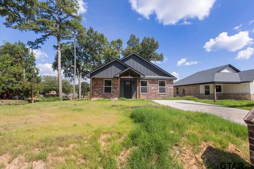 904 Nell St, Tyler, TX, 75701 | Card Image