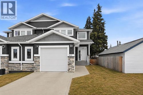 4625 48 St, Sylvan Lake, AB, T4S1L4 | Card Image