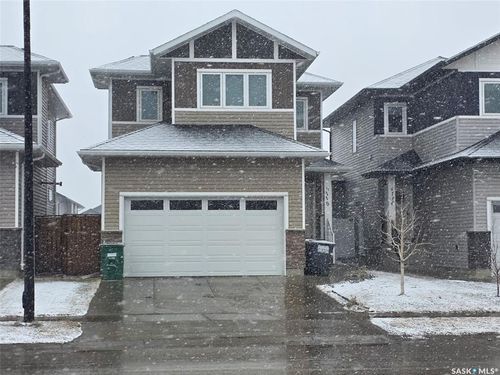 4118 Diefenbaker Dr, Saskatoon, SK, S7L6W8 | Card Image