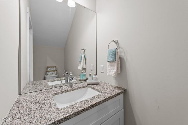 412 N Green - Half Bath | Image 21