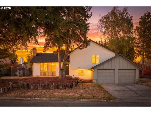 9905 Nw 4th Ave, Vancouver, WA, 98685-5217 | Card Image