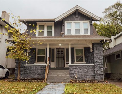 4235 Chestnut Ave, Kansas City, MO, 64130-1335 | Card Image