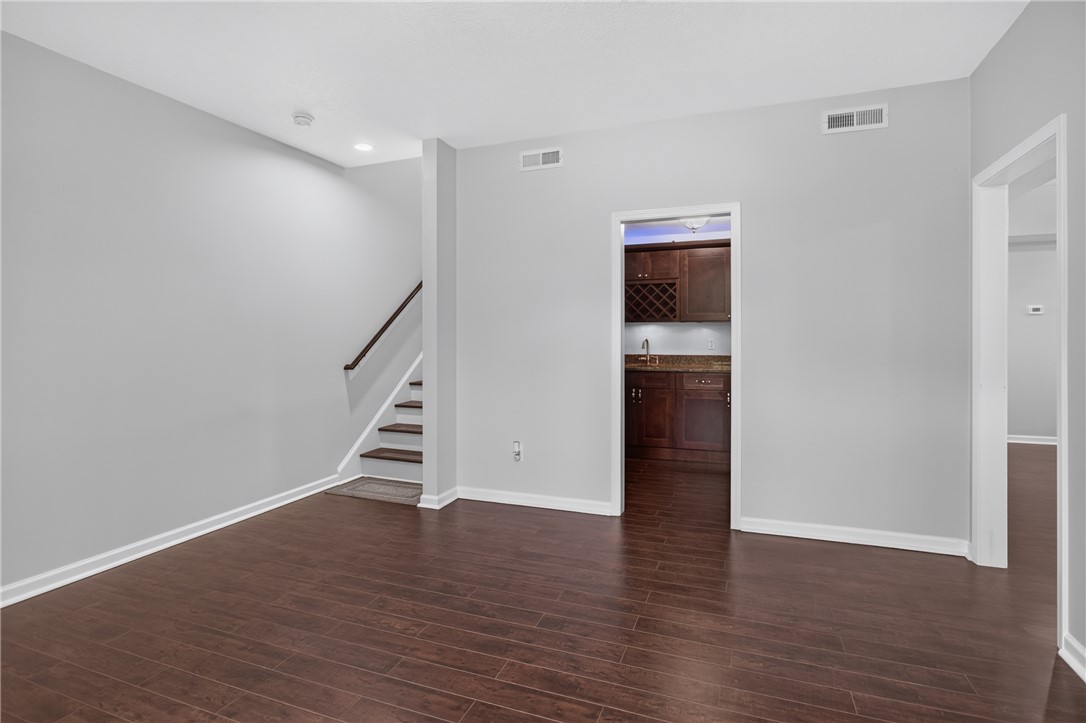 Residential in Seneca 5