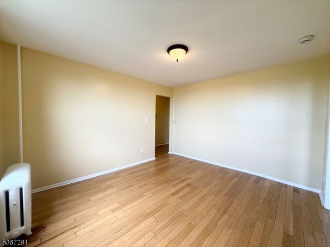 APT-304 - 2271 John F Kennedy Blvd, Townhouse with 1 bedrooms, 1 bathrooms and null parking in Jersey City NJ | Image 6