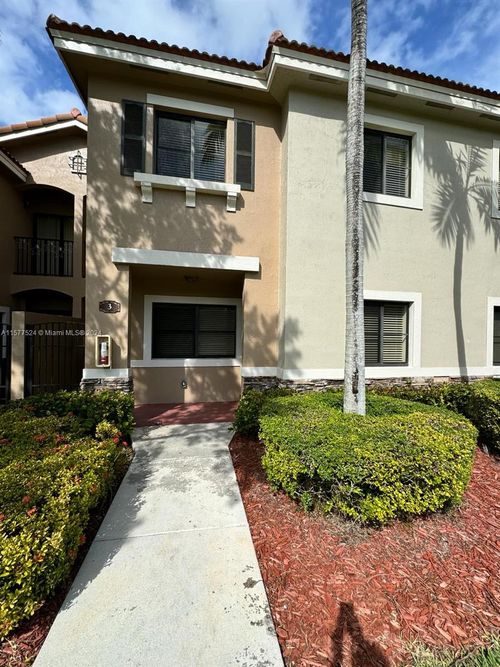 18-22631 Sw 88th Pl, Cutler Bay, FL, 33190-2045 | Card Image
