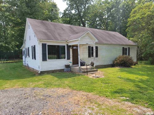 7324 State Route 161 Ext, Iuka, IL, 62849-3310 | Card Image