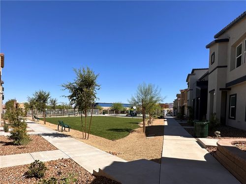 0-479 Waterfall Cove Ct, Henderson, NV, 89002-8700 | Card Image