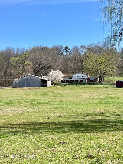 680 Morrell Springs Rd, Newport, TN, 37821-8854 | Card Image