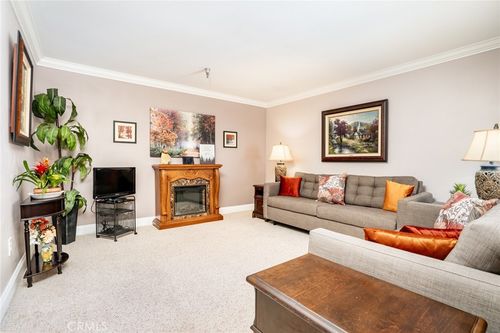 unit-220-18900 Delaware St, Huntington Beach, CA, 92648-6031 | Card Image