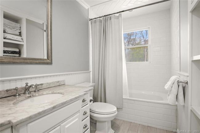 24 Appletree Ln, House other with 3 bedrooms, 3 bathrooms and null parking in Norwalk CT | Image 7