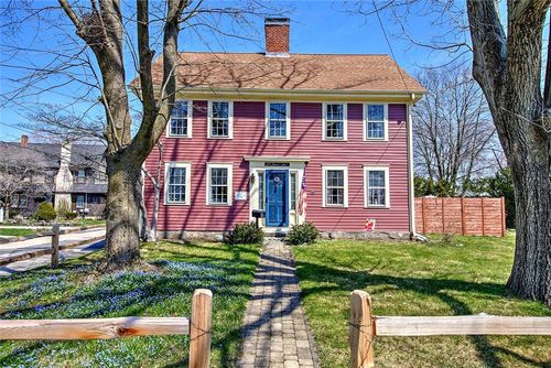 324 Pleasant St, Rumford, RI, 02916-1515 | Card Image