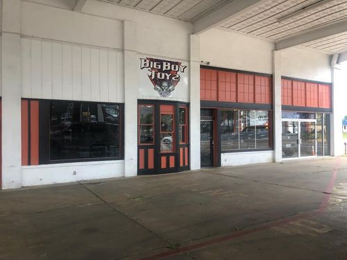 102 W West 7th Street, Texarkana, TX, 75501 | Card Image