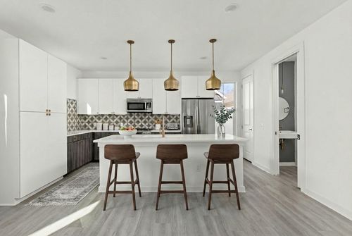 apt-17-2624 Metcalfe Rd, Austin, TX, 78741-5673 | Card Image