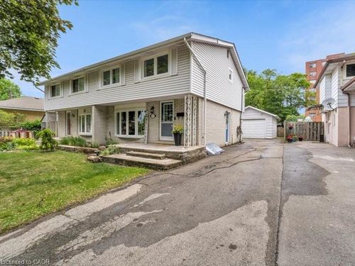 39 Meadowlark Dr, Hamilton, ON, L9A2K4 | Card Image