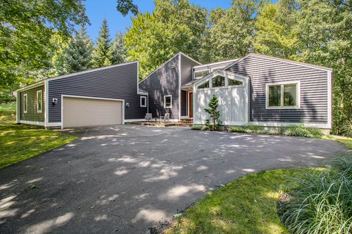 5410 W Oak Ridge Rd, Ludington, MI, 49431 | Card Image
