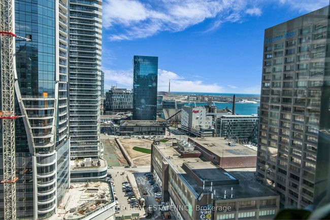 2404 - 12 Yonge St, Condo with 3 bedrooms, 2 bathrooms and 1 parking in Toronto ON | Image 28