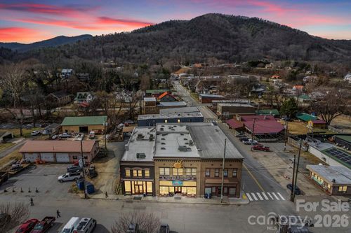 24 S Andrews Ave, Hot Springs, NC, 28743-9213 | Card Image