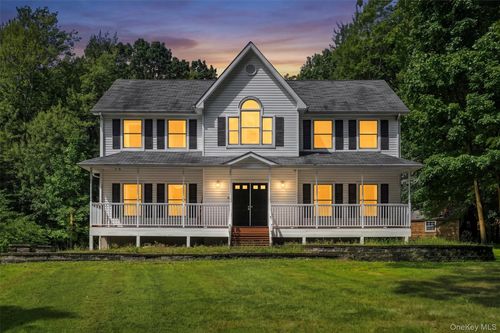 151 Bowser Rd, Middletown, NY, 10940-2240 | Card Image
