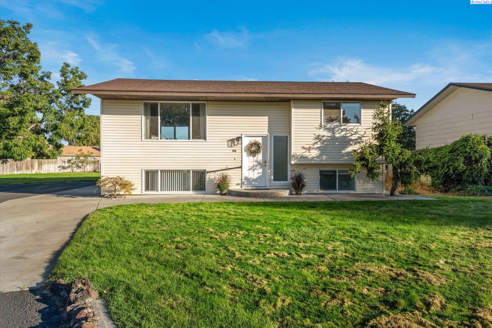 Okanogan Loop, Kennewick, WA 99336
