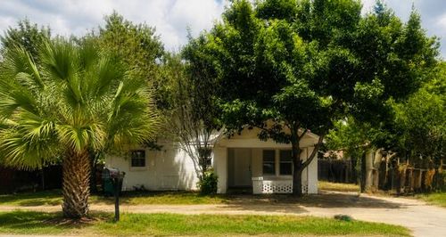 408 N Van Buren St, San Angelo, TX, 76901-3147 | Card Image