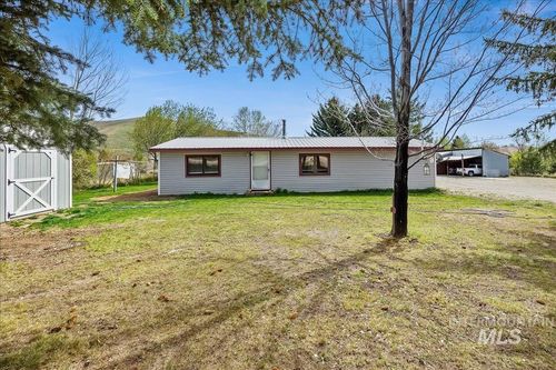 102 Willow Creek Rd, Fairfield, ID, 83327 | Card Image