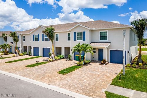 15481 Wildflower Cir, NAPLES, FL, 34119-4864 | Card Image