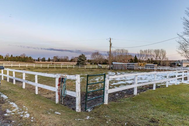 240037 Range Road 31, Home with 4 bedrooms, 2 bathrooms and 2 parking in Rural Rocky View County AB | Image 43