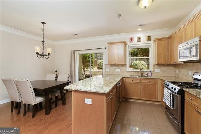 1264 Harris Commons Pl, Townhouse with 2 bedrooms, 3 bathrooms and 2 parking in Roswell GA | Image 18