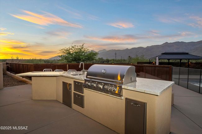 Grill and Bar | Image 40