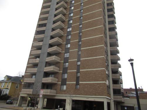 apt-204-410 Groveland Ave, Minneapolis, MN, 55403-3208 | Card Image