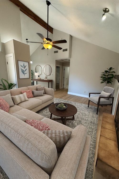 420 S Las Vegas Trl, White Settlement, TX, 76108-2751 | Card Image