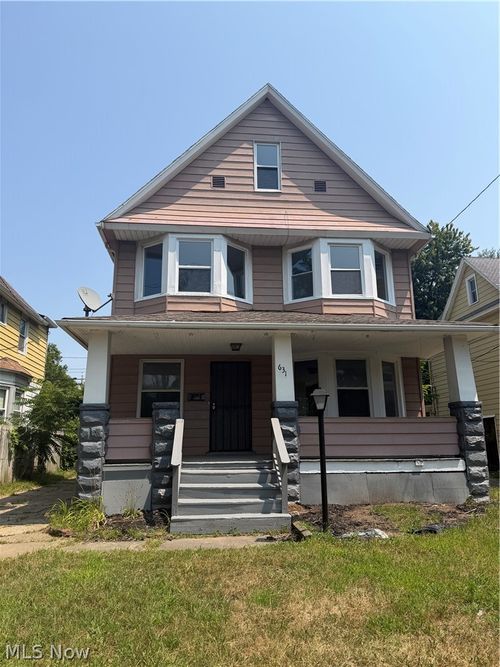 631 E 113th St, Cleveland, OH, 44108-2602 | Card Image
