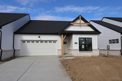 3976 Olinger Ln, Hamilton, OH, 45011 | Card Image