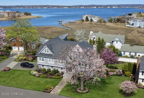 3 Elizabeth Pl, Monmouth Beach, NJ, 07750-1005 | Card Image