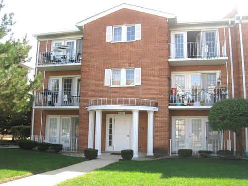 apt-302-1235 Harding Ave, Des Plaines, IL, 60016-7112 | Card Image