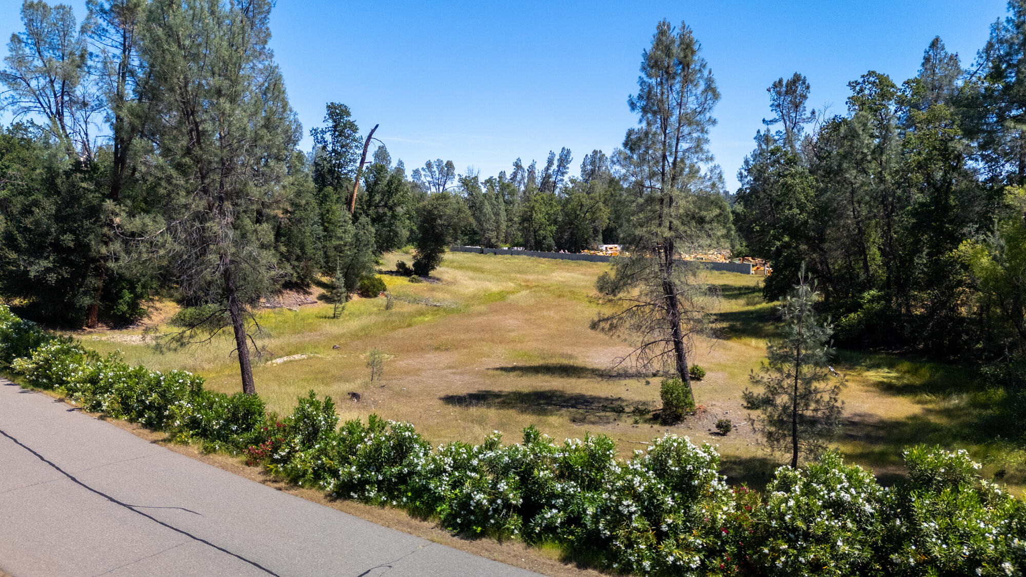 Land in Redding 3