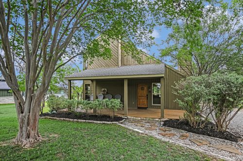 424 Bedford Dr, Spicewood, TX, 78669-3268 | Card Image
