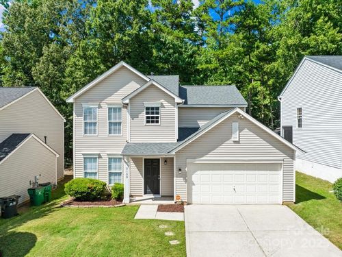 3122 Mallard Forest Dr, Charlotte, NC, 28269-2273 | Card Image