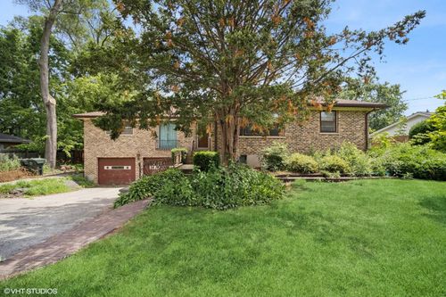 15 Alton Rd, Prospect Heights, IL, 60070-2602 | Card Image