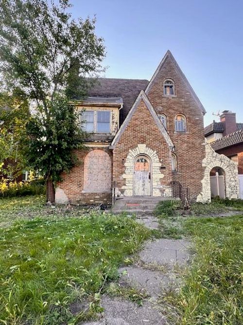 552 Mckinley St, Gary, IN, 46404-1421 | Card Image