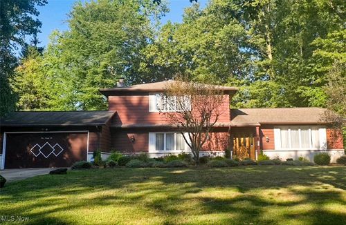 592 Rutland Dr, Highland Heights, OH, 44143-2043 | Card Image