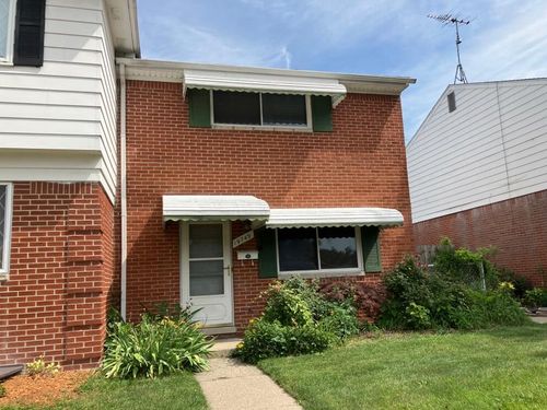 19749 Abrahm St, Clinton Twp, MI, 48035-3427 | Card Image