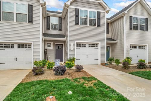 3-1530 39th Avenue Loop Ne, Hickory, NC, 28601 | Card Image