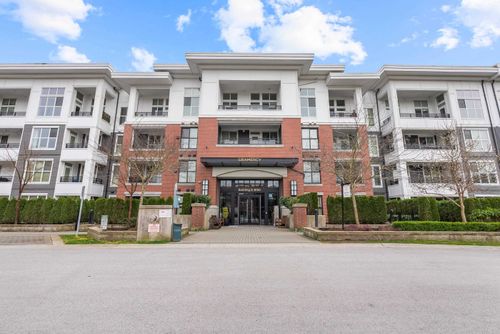 d221-8150 207 St, Langley, BC, V2Y4J5 | Card Image