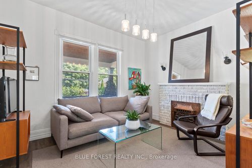 623 Dufferin Ave, London, ON, N5W3J8 | Card Image