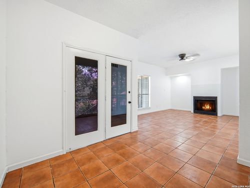 311-6100 Woodlake Pkwy, San Antonio, TX, 78244-1422 | Card Image