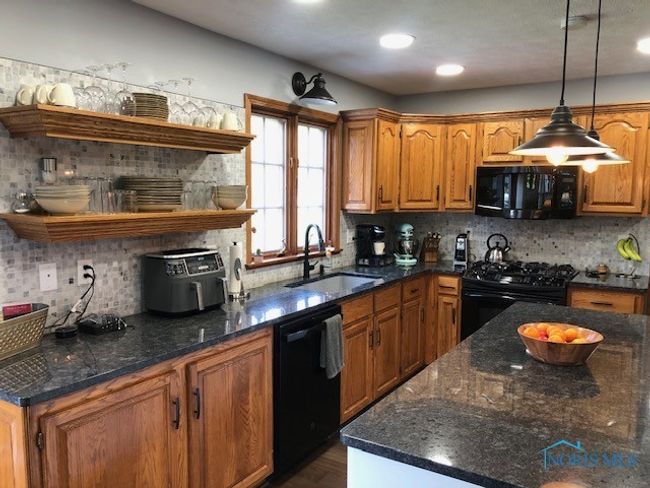 415 W Jamestown Ave, House other with 4 bedrooms, 3 bathrooms and 2 parking in Tiffin OH | Image 8